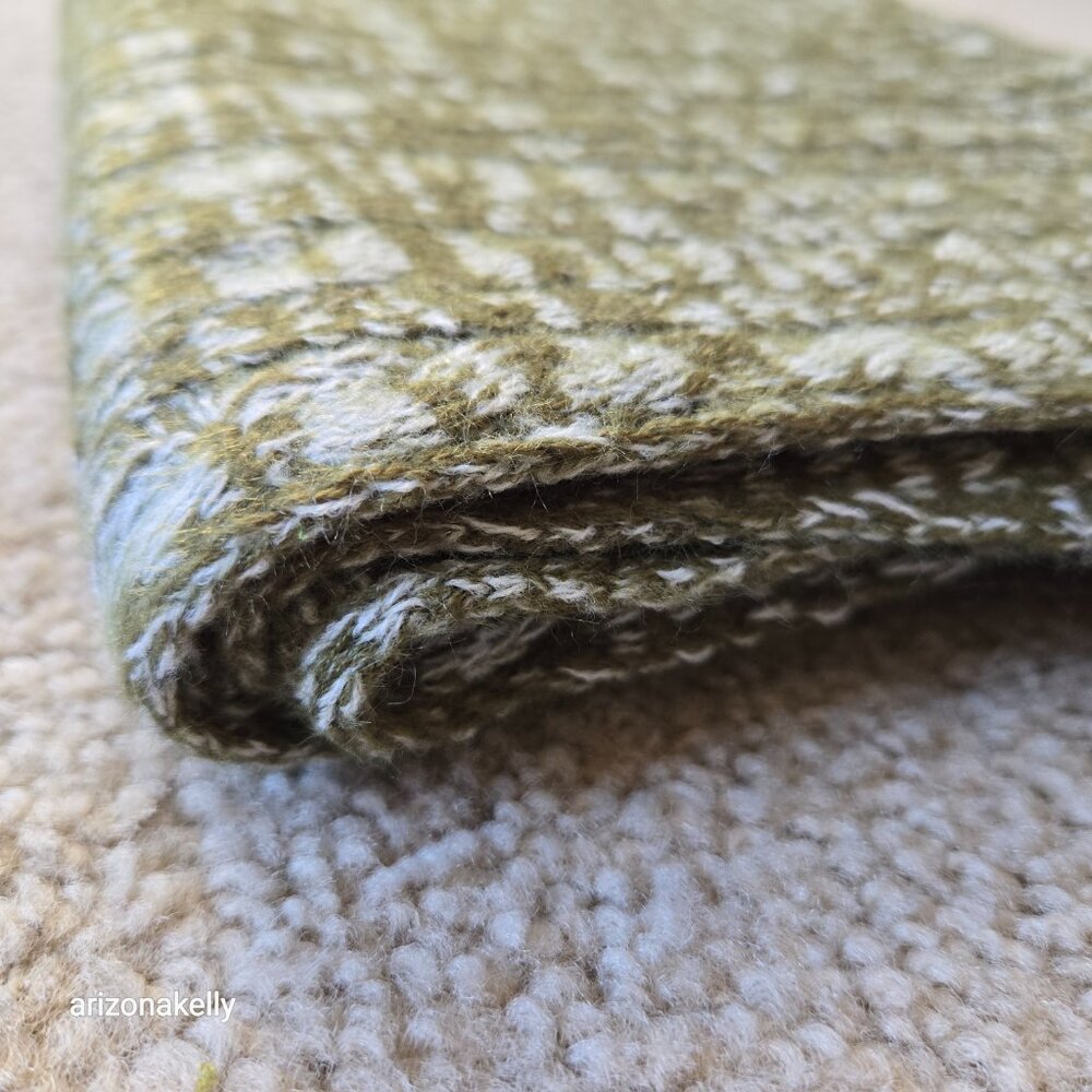 NWOT Marled Cashmere Cable Knit Scarf Green/Ivory - Picture 12 of 14
